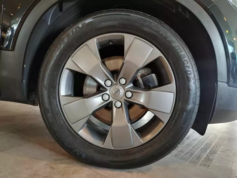 Volvo XC40 Preto 14