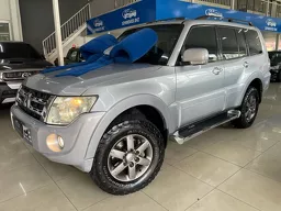 Mitsubishi Pajero Full