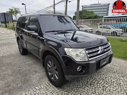 Mitsubishi Pajero Full