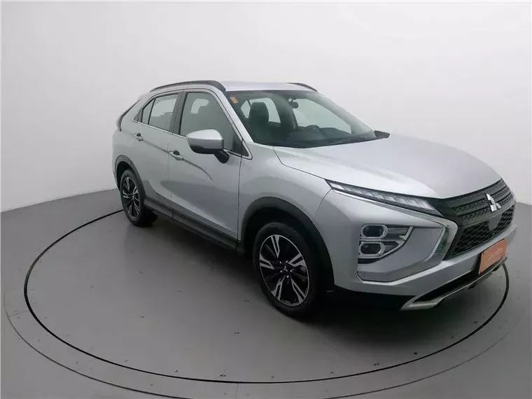 Mitsubishi Eclipse Cross Prata 3