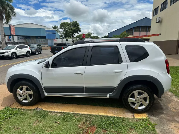 Renault Duster Branco 6