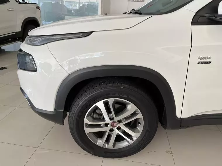 Fiat Toro Branco 11