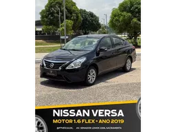 Nissan Versa