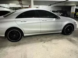 Mercedes-benz CLA 200