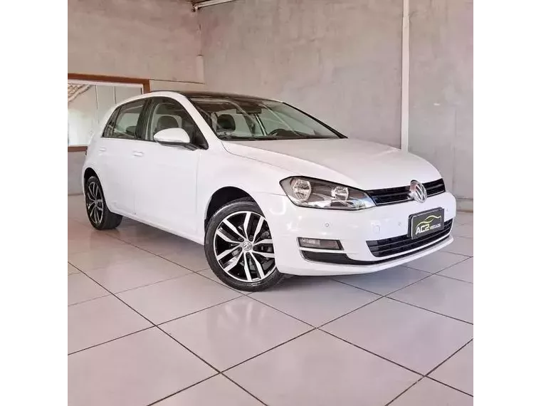 Volkswagen Golf Branco 1