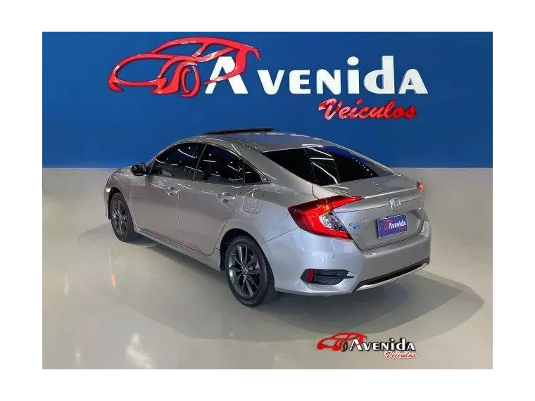 Honda Civic Prata 10