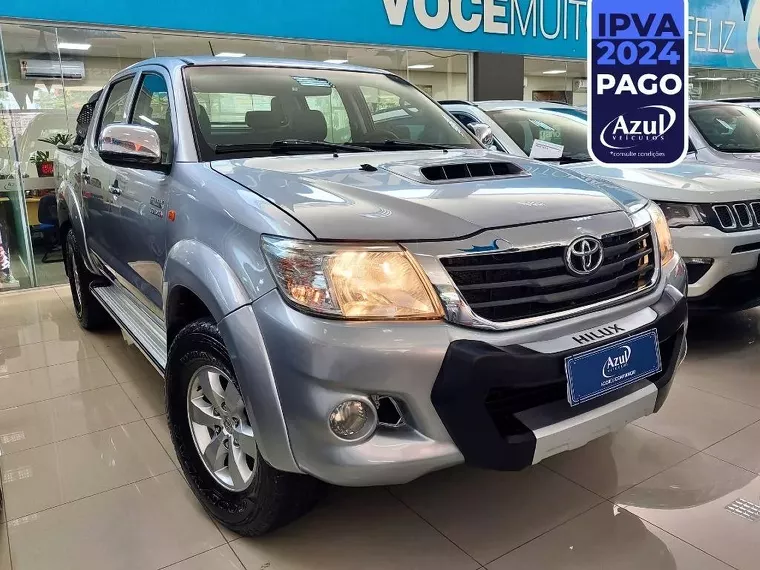 Toyota Hilux Prata 3