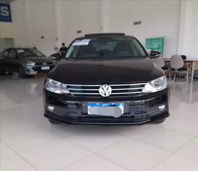 Volkswagen Jetta Preto 3