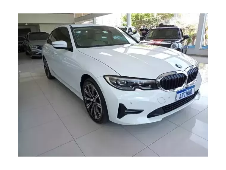 BMW 320i Branco 2