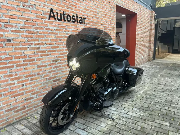 Harley-Davidson Street Glide Preto 13