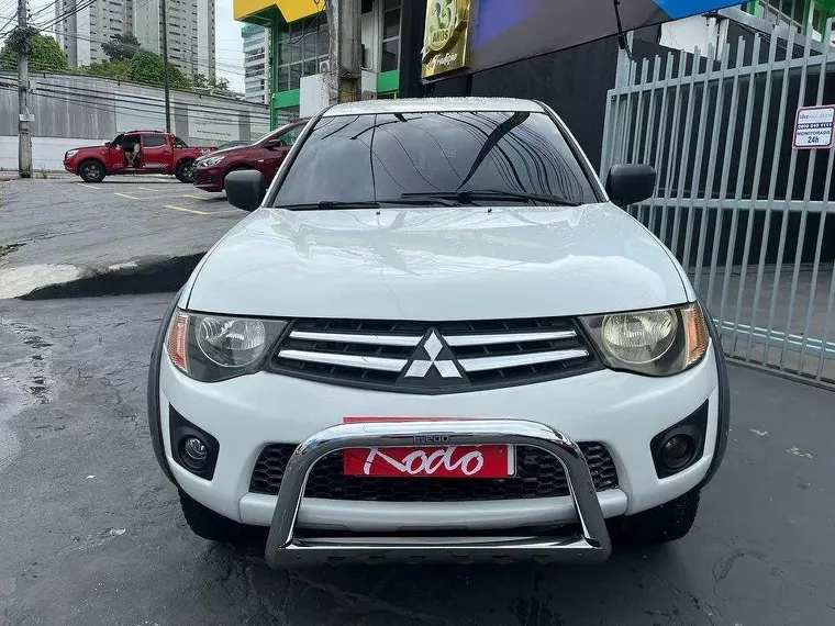 Mitsubishi L200 Triton Branco 7