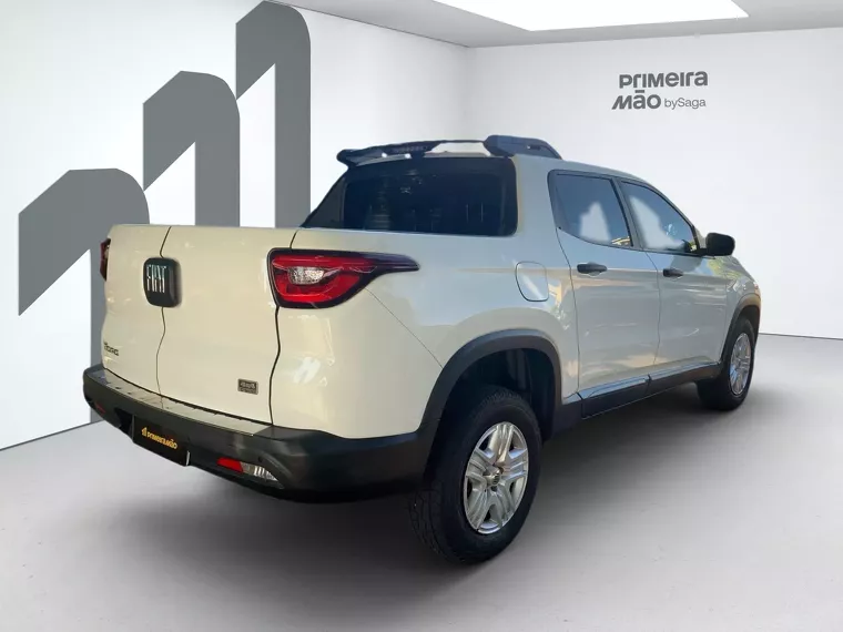 Fiat Toro Branco 4