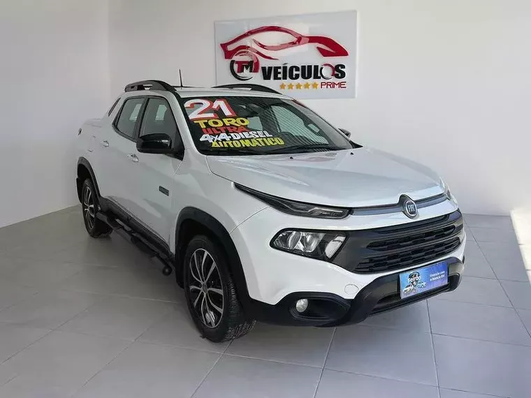 Fiat Toro Branco 1