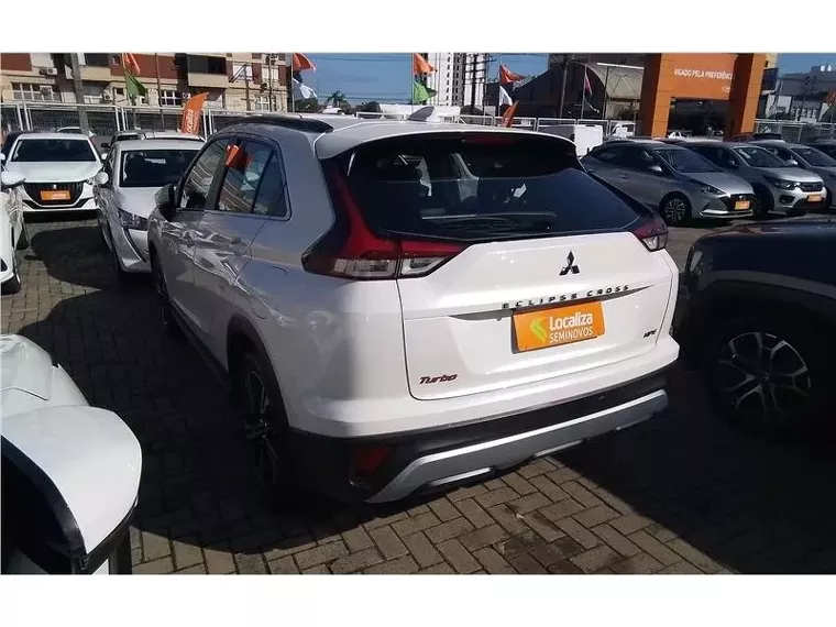 Mitsubishi Eclipse Cross Branco 2