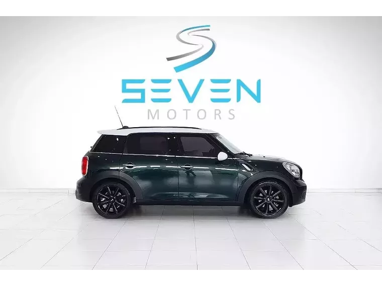 Mini Countryman Verde 12