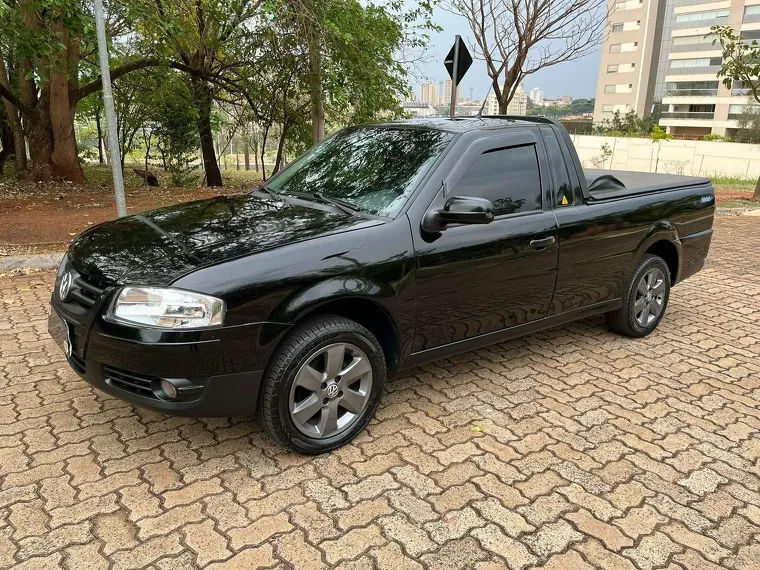 Volkswagen Saveiro Preto 9