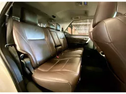 Toyota Hilux SW4