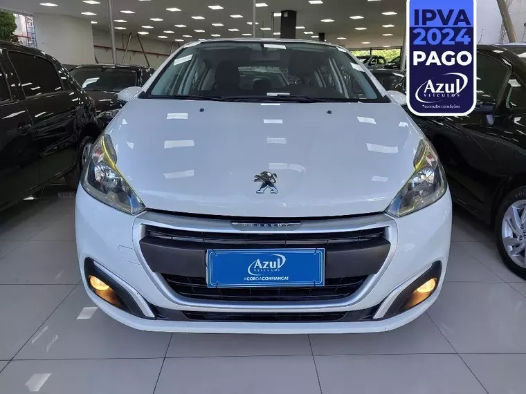 Peugeot 208 Branco 7