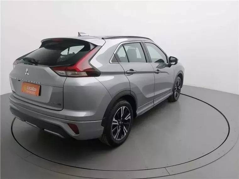 Mitsubishi Eclipse Cross Prata 15