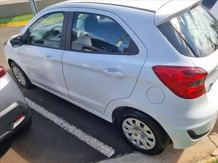 Ford KA Branco 7