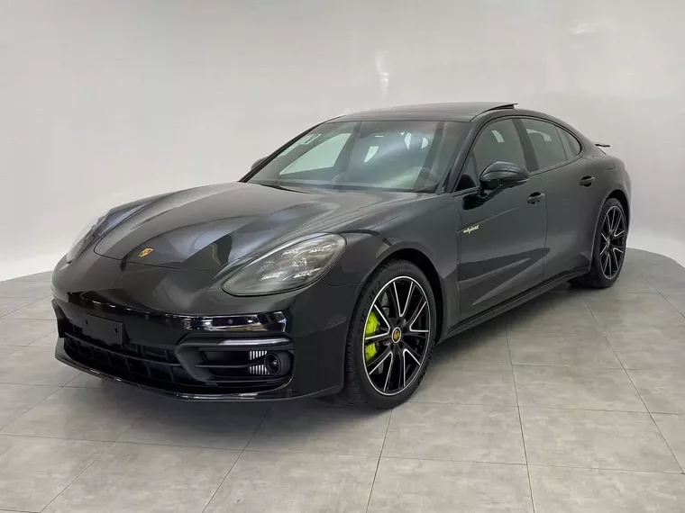 Porsche Panamera Preto 16