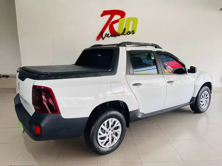 Renault Duster Oroch Branco 6