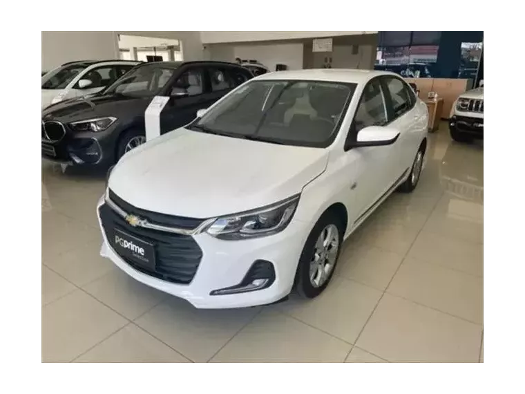 Chevrolet Onix Branco 5