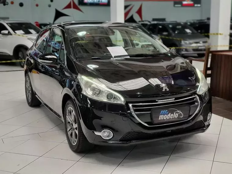 Peugeot 208 Preto 3