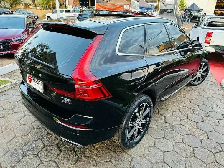 Volvo XC60 Preto 16