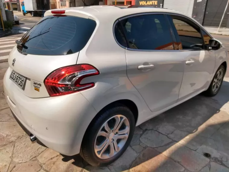 Peugeot 208 Branco 6