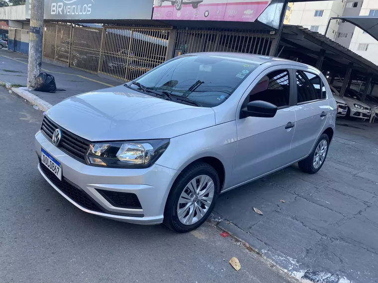 Volkswagen Gol Prata 2