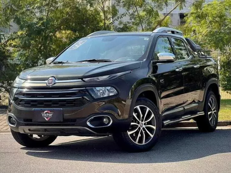 Fiat Toro Marrom 4