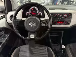 Volkswagen Cross UP