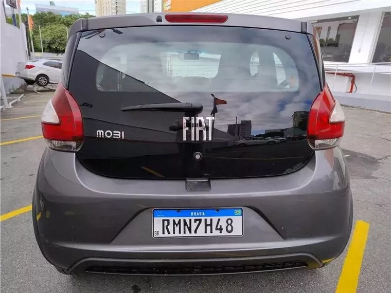 Fiat Mobi Prata 2