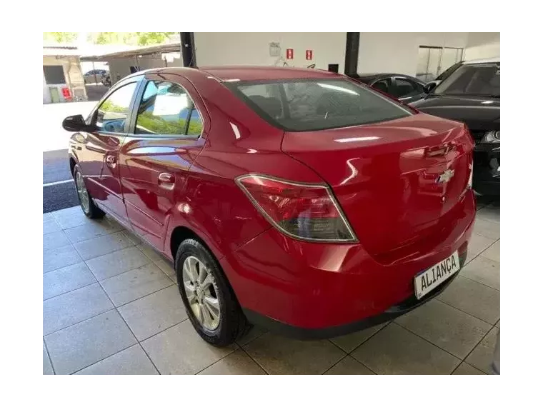 Chevrolet Prisma Vermelho 2