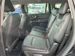 Jeep Commander