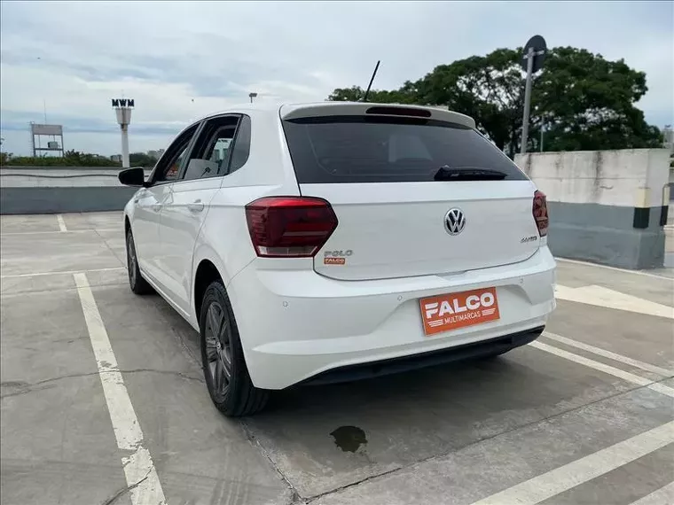 Volkswagen Polo Hatch Branco 11