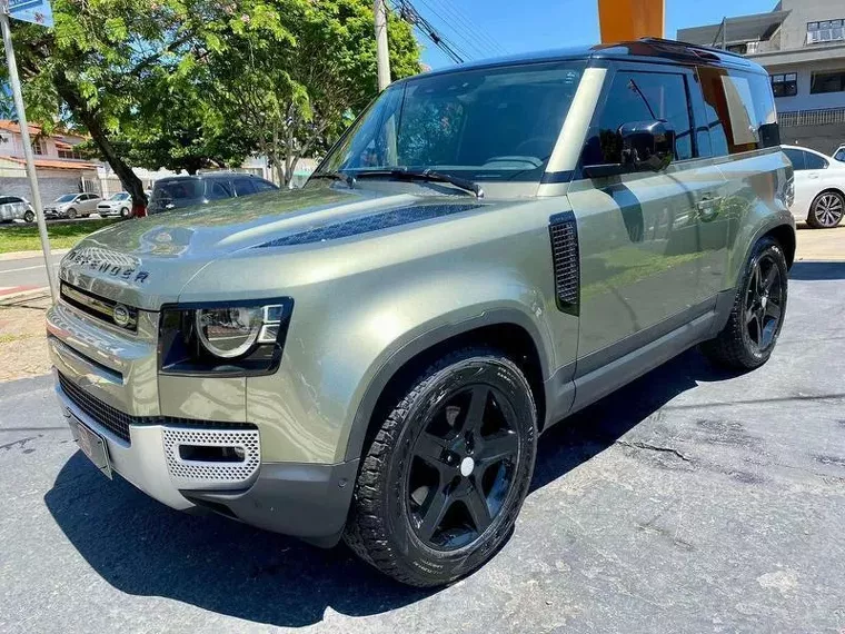 Land Rover Defender Verde 3