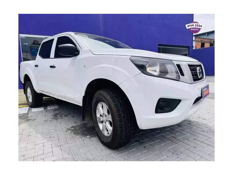 Nissan Frontier Branco 1