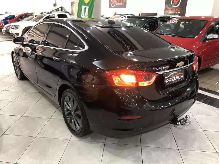 Chevrolet Cruze Preto 4