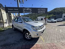 Toyota Hilux SW4
