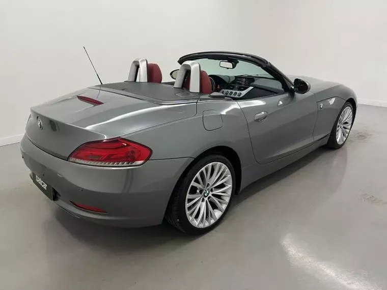 BMW Z4 Cinza 17