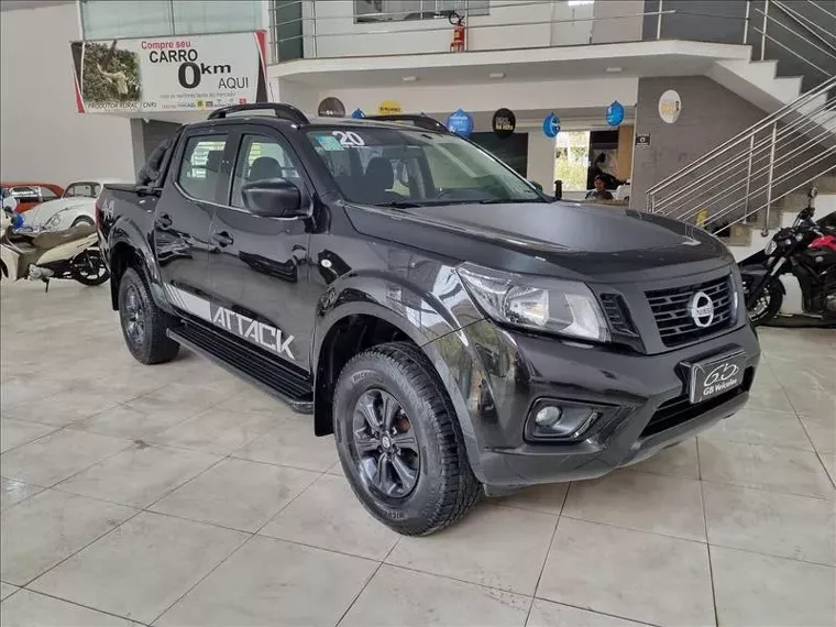 Nissan Frontier Preto 8