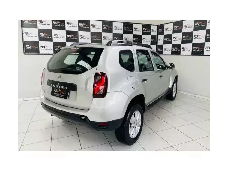 Renault Duster Prata 5