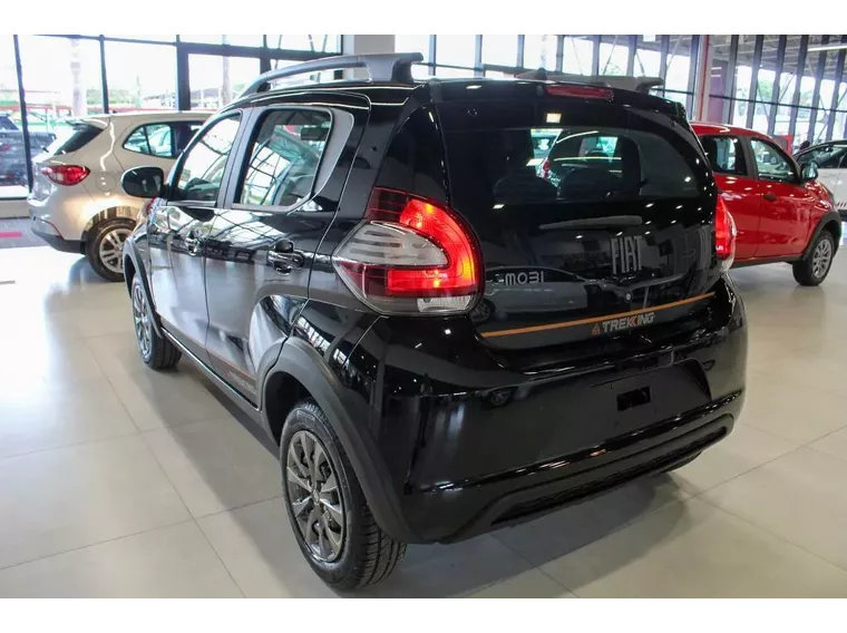 Fiat Mobi Preto 11