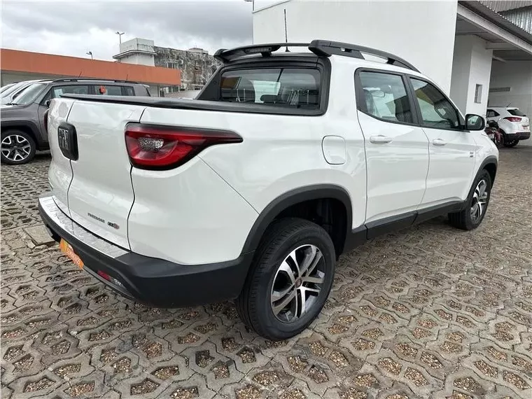 Fiat Toro Branco 3