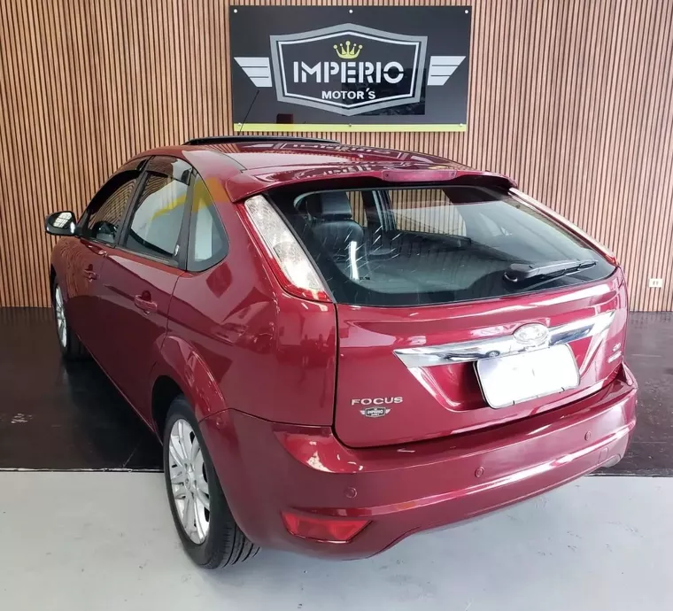 Ford Focus Vermelho 7