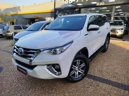 Toyota Hilux SW4