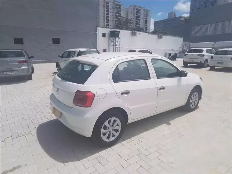 Volkswagen Gol Branco 8