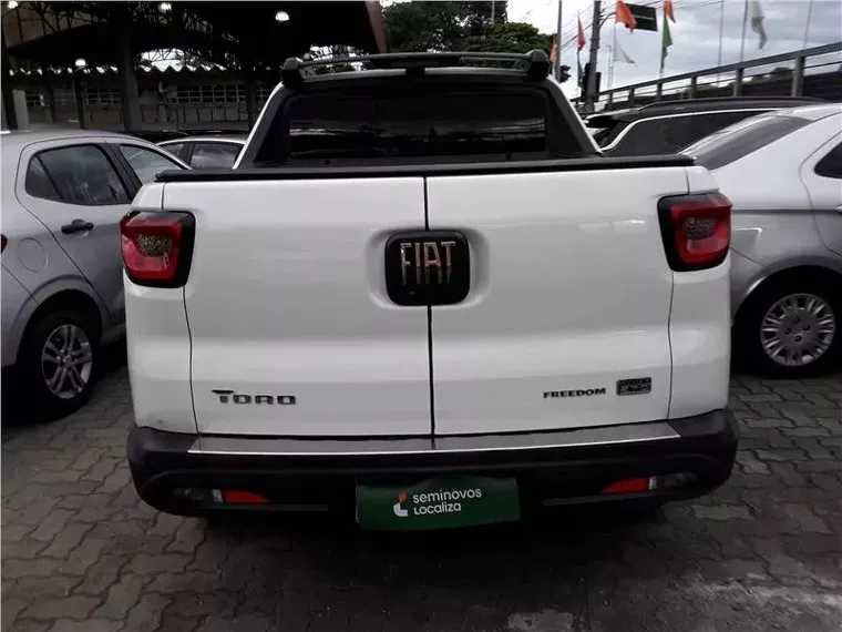 Fiat Toro Branco 18